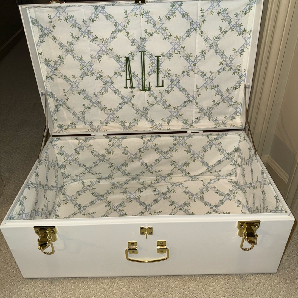 Petite Keep Bridal Trunk Elegant White Storage Trunk with Gold Accents
